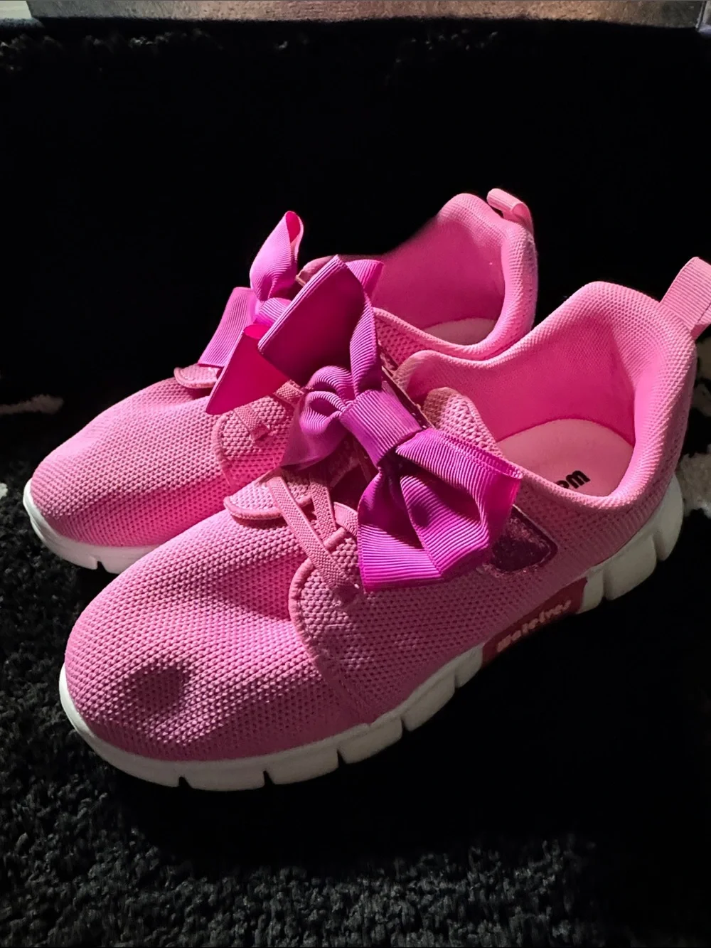NWT size 35/3.5 US Girls' Pink Ribbon Athletic Sneakers